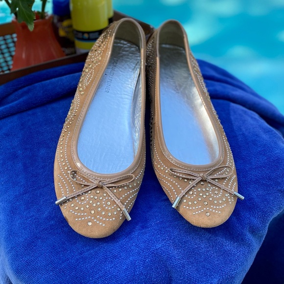 DONALD J. PLINER | Riki Embellished Ballerina Flat | EEUC | Women’s Size: 9M - Picture 9 of 13